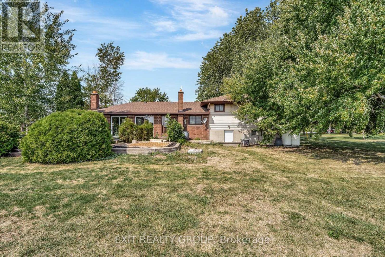 280 Massassauga Road, Prince Edward County, Ontario  K8N 4Z7 - Photo 45 - X12396386