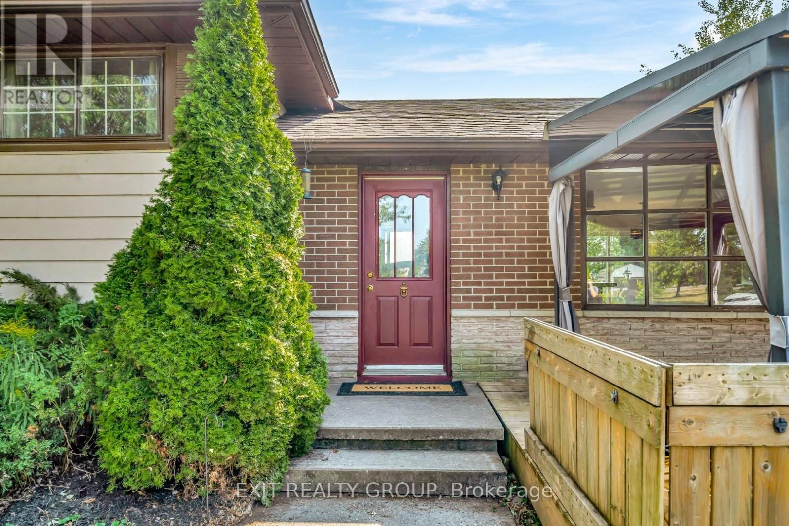 280 Massassauga Road, Prince Edward County, Ontario  K8N 4Z7 - Photo 6 - X12396386