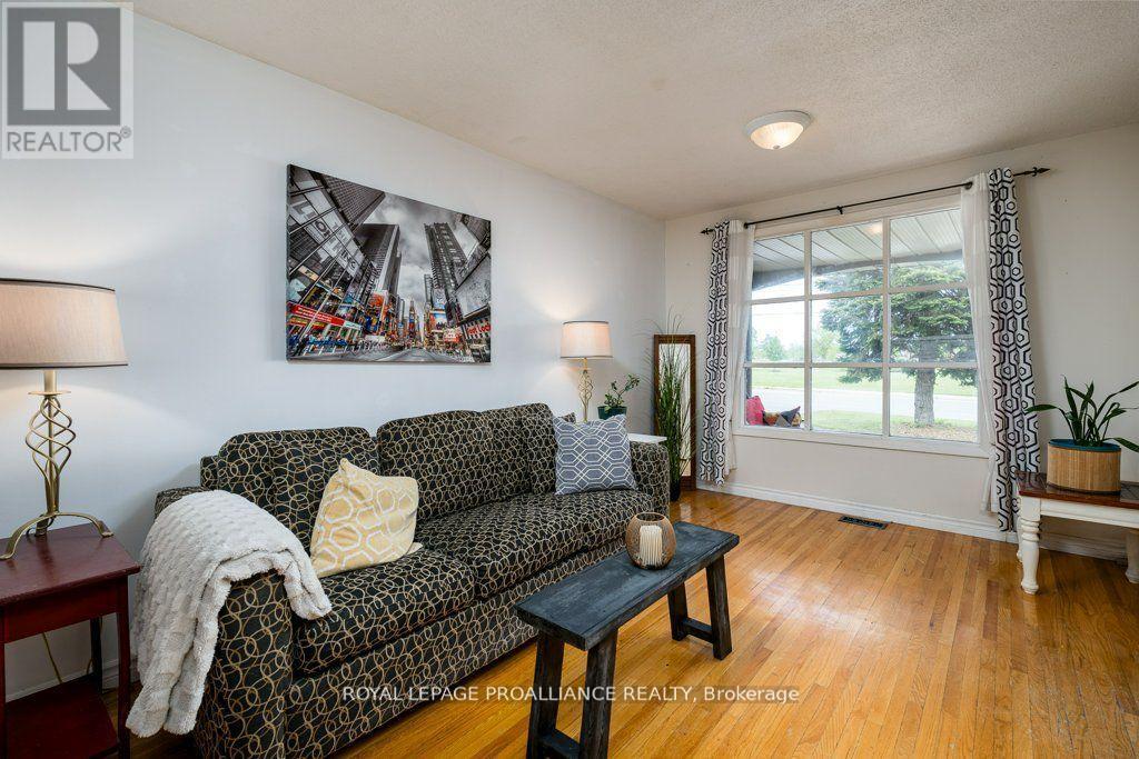 44 Sidney Street, Belleville, Ontario  K8P 3Y8 - Photo 16 - X12396507