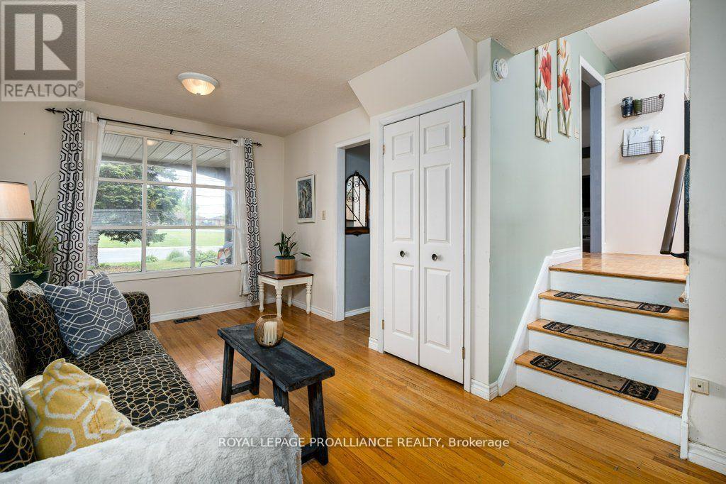 44 Sidney Street, Belleville, Ontario  K8P 3Y8 - Photo 17 - X12396507