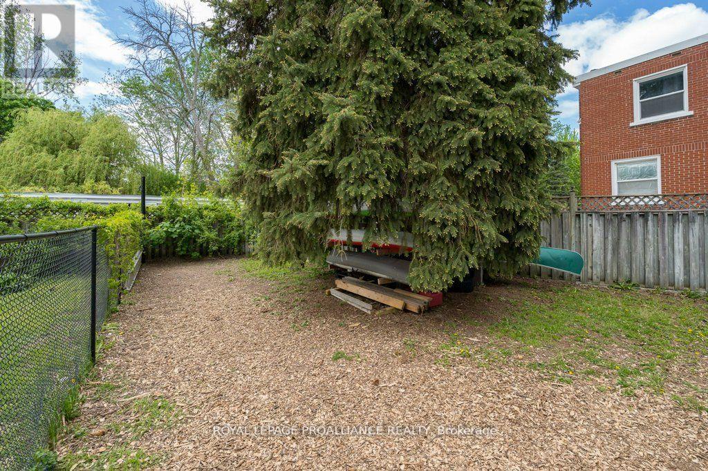 44 Sidney Street, Belleville, Ontario  K8P 3Y8 - Photo 40 - X12396507
