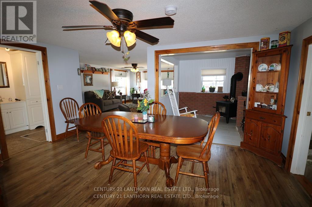 13 St Philip Street, Prince Edward County, Ontario  K0K 2P0 - Photo 7 - X12396872