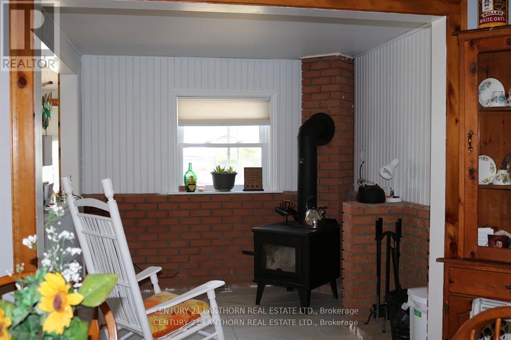 13 St Philip Street, Prince Edward County, Ontario  K0K 2P0 - Photo 8 - X12396872
