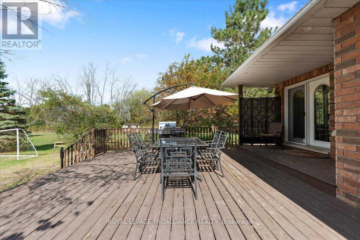 685 County Road 28, Prince Edward County, Ontario  K8N 4Z7 - Photo 37 - X12397231