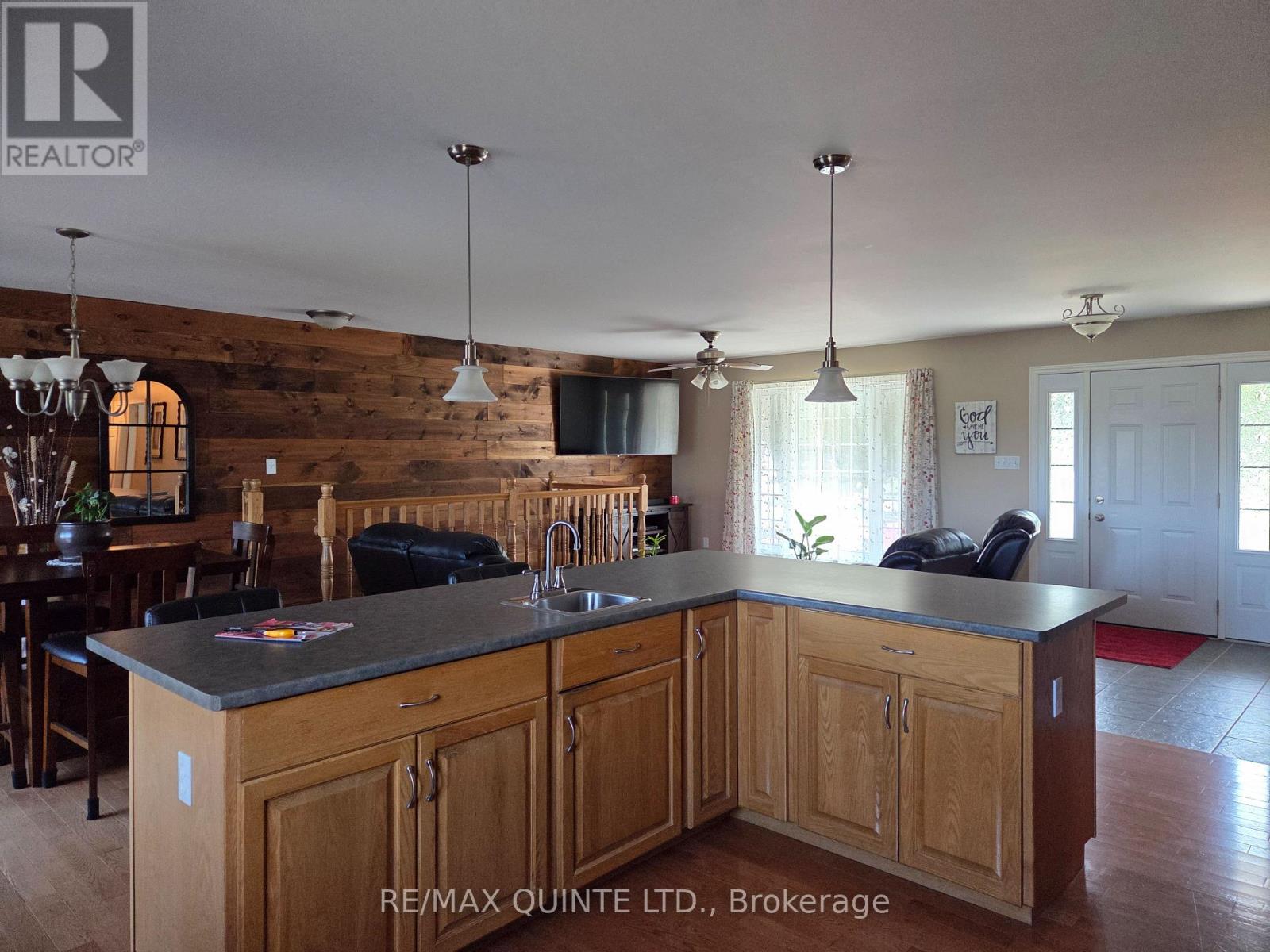 55 Old Troy Road, Tweed, Ontario  K0K 3J0 - Photo 11 - X12398062