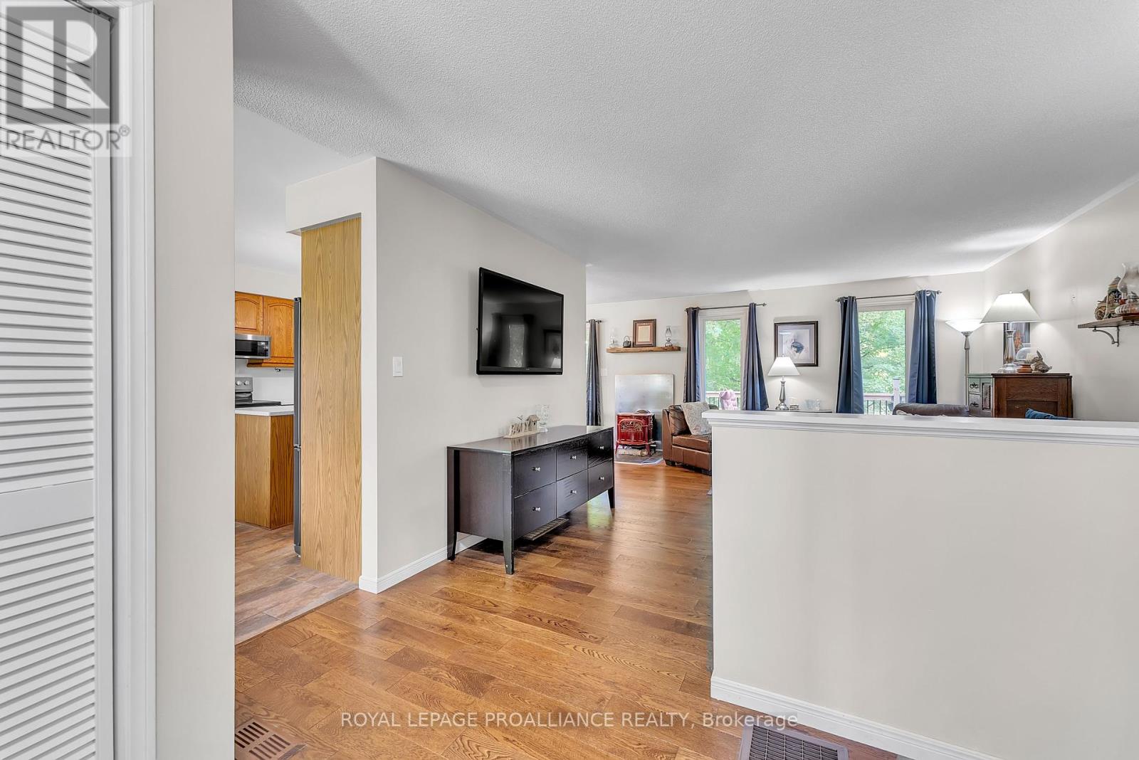 1091 Phillipston Road, Belleville, Ontario  K0K 2Y0 - Photo 4 - X12398090