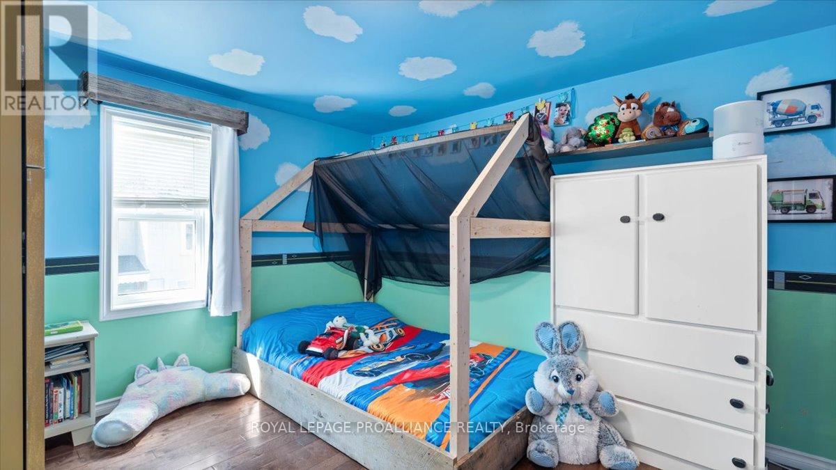12 Scott Avenue, Quinte West, Ontario  K0K 2C0 - Photo 10 - X12398199