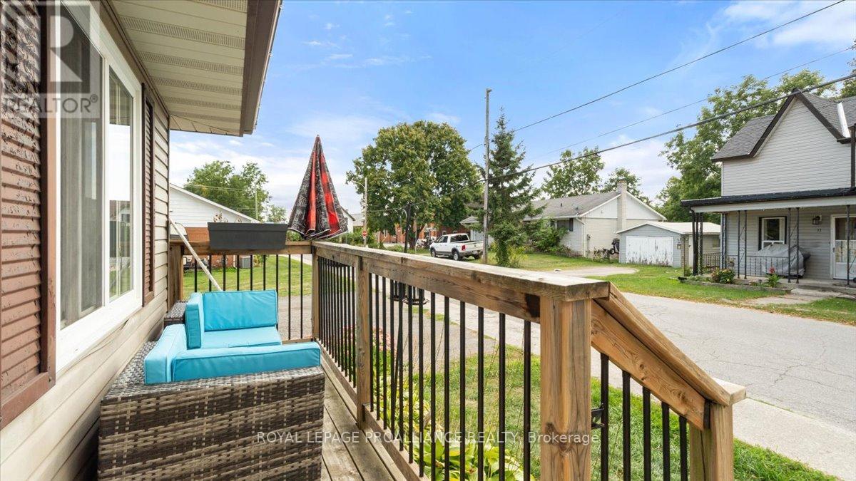 12 Scott Avenue, Quinte West, Ontario  K0K 2C0 - Photo 27 - X12398199
