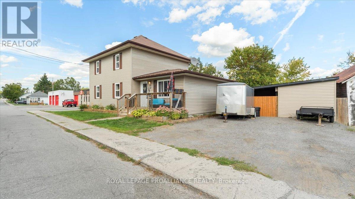 12 Scott Avenue, Quinte West, Ontario  K0K 2C0 - Photo 4 - X12398199