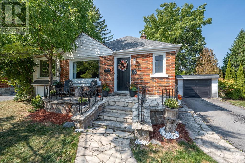 18 REYNOLDS CRESCENT, Belleville, Ontario