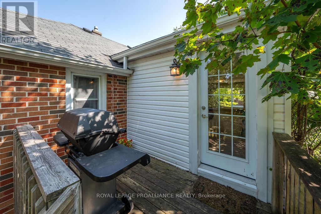 18 Reynolds Crescent, Belleville, Ontario  K8P 2W7 - Photo 26 - X12398374