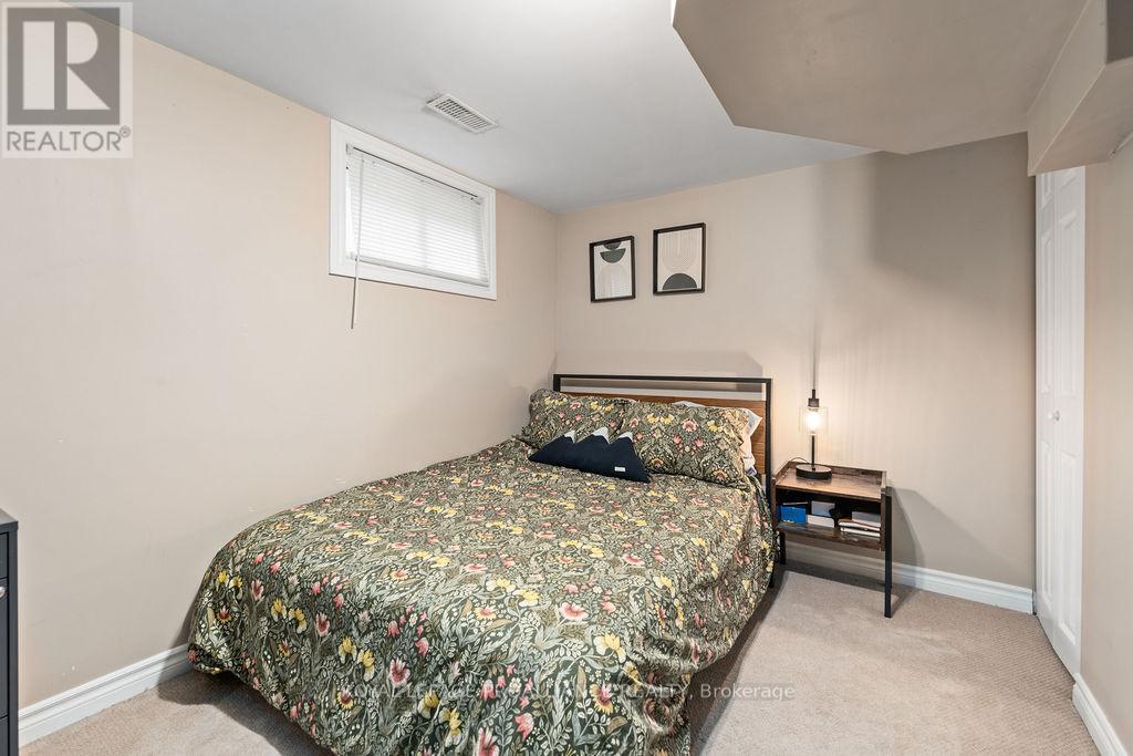 18 Reynolds Crescent, Belleville, Ontario  K8P 2W7 - Photo 32 - X12398374