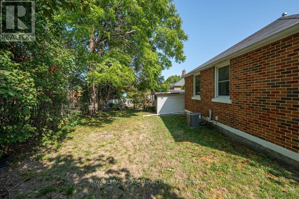 18 Reynolds Crescent, Belleville, Ontario  K8P 2W7 - Photo 42 - X12398374