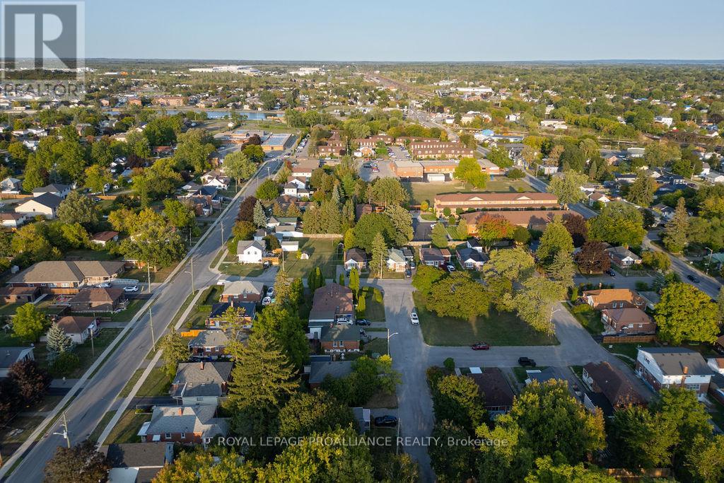 18 Reynolds Crescent, Belleville, Ontario  K8P 2W7 - Photo 49 - X12398374