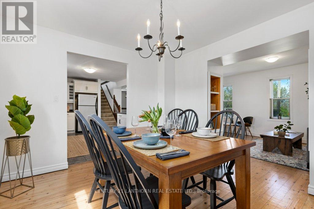 986 Black Road, Prince Edward County, Ontario  K0K 1W0 - Photo 15 - X12398881