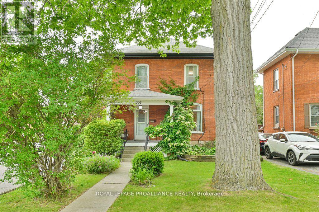 306 Bleecker Avenue, Belleville, Ontario  K8N 3V4 - Photo 2 - X12399442