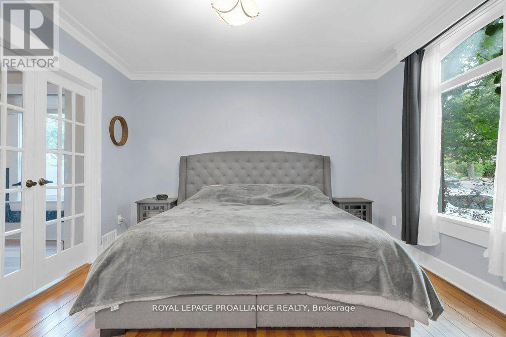306 Bleecker Avenue, Belleville, Ontario  K8N 3V4 - Photo 7 - X12399442