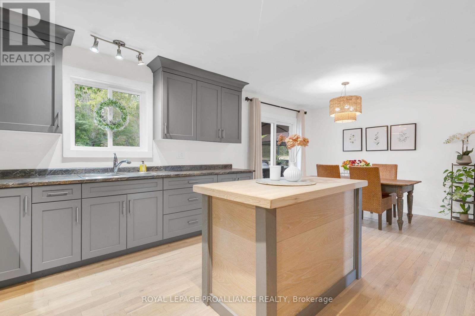 538 Metcalf Street, Tweed, Ontario  K0K 3J0 - Photo 15 - X12400252