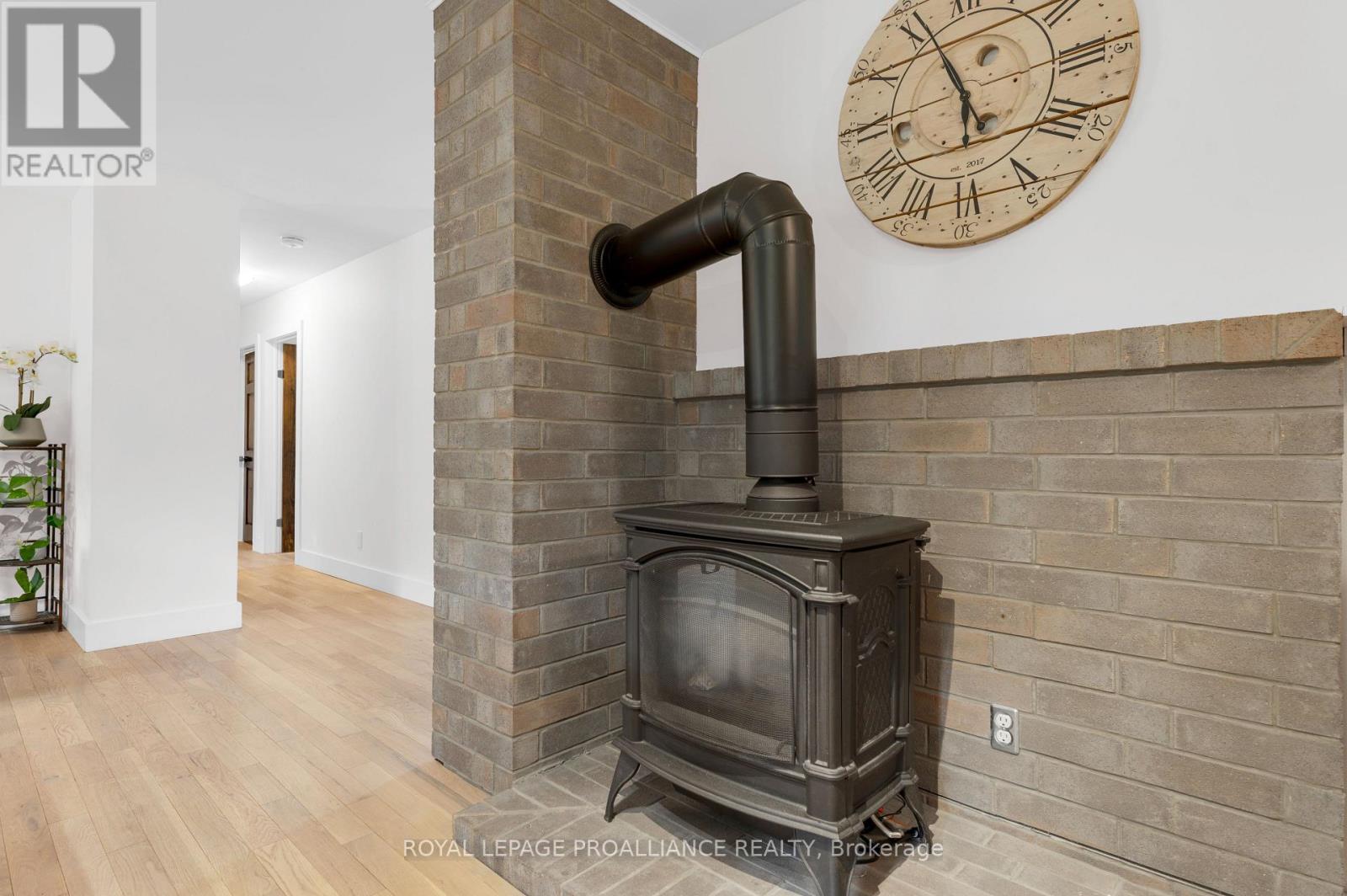 538 Metcalf Street, Tweed, Ontario  K0K 3J0 - Photo 17 - X12400252