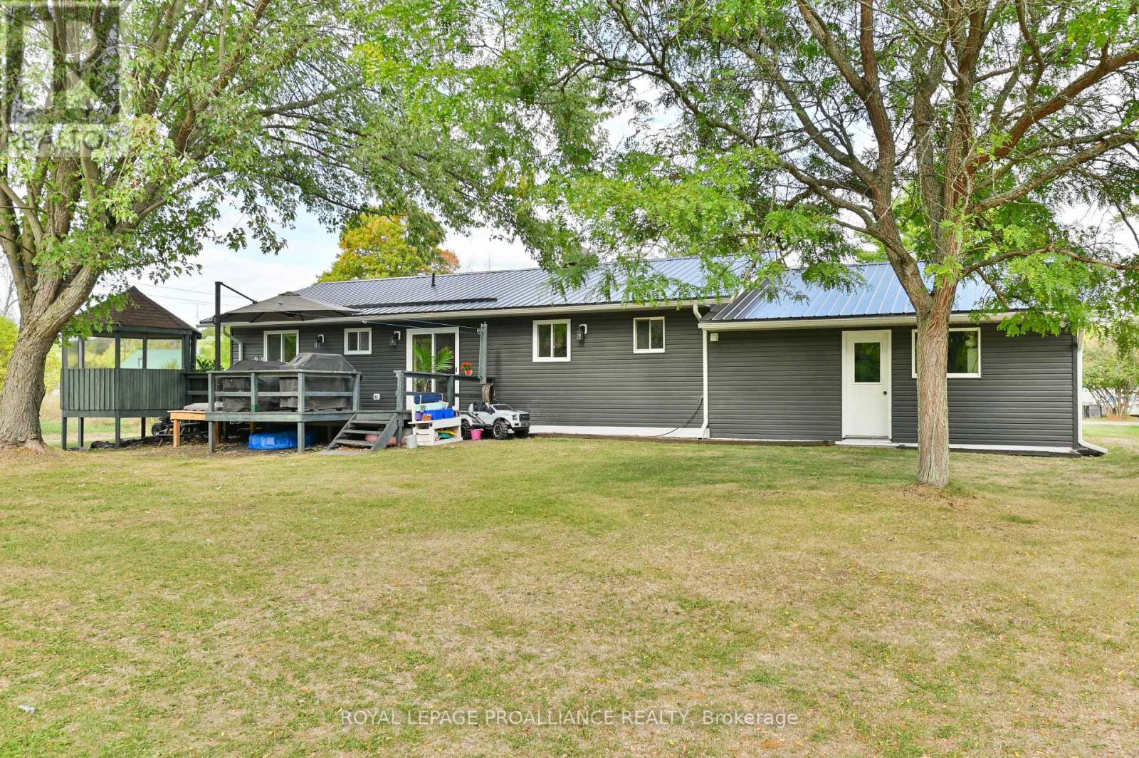 538 Metcalf Street, Tweed, Ontario  K0K 3J0 - Photo 28 - X12400252