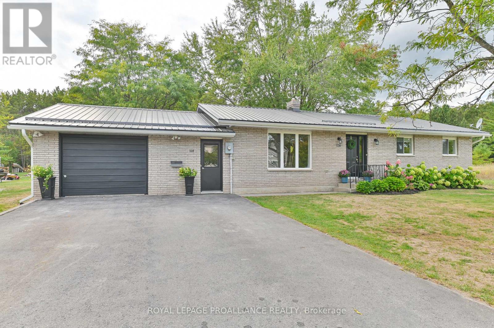 538 Metcalf Street, Tweed, Ontario  K0K 3J0 - Photo 33 - X12400252