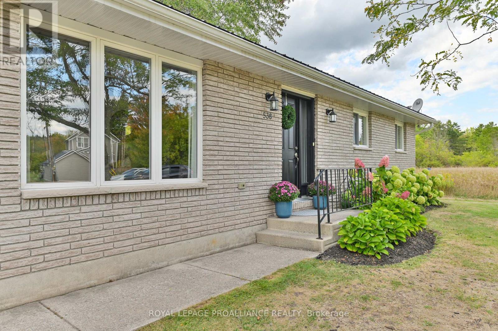 538 Metcalf Street, Tweed, Ontario  K0K 3J0 - Photo 36 - X12400252