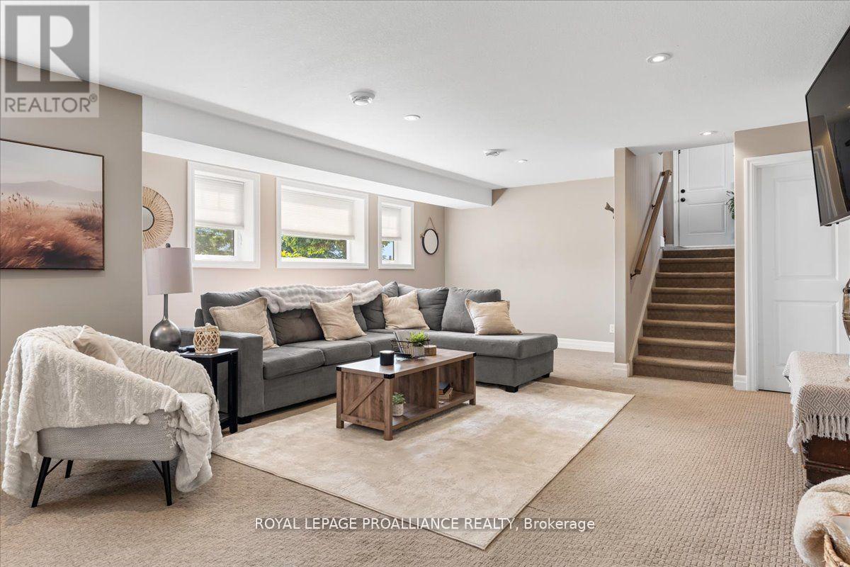 20846 Loyalist Parkway, Prince Edward County, Ontario  K0K 1T0 - Photo 27 - X12400343