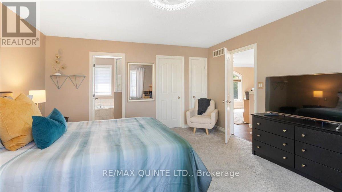 39 Deerfield Court, Prince Edward County, Ontario  K8N 4Z1 - Photo 25 - X12400492
