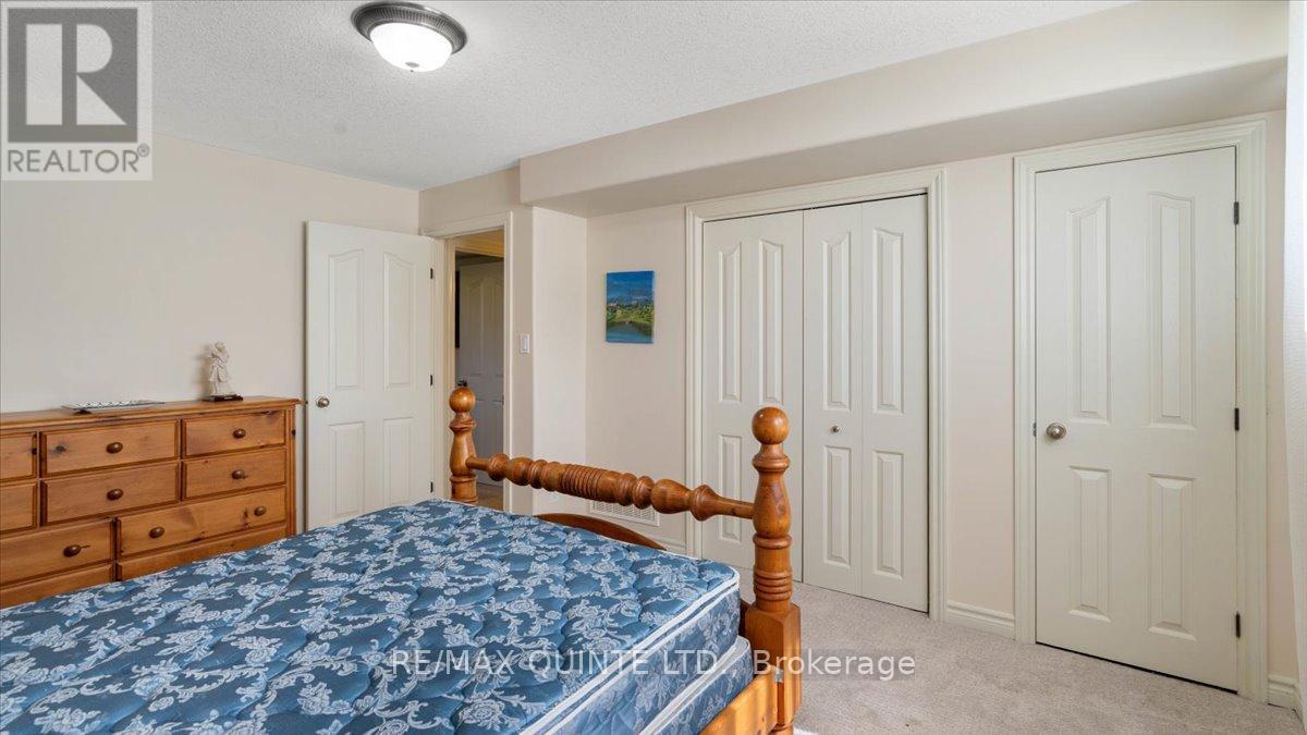 39 Deerfield Court, Prince Edward County, Ontario  K8N 4Z1 - Photo 38 - X12400492