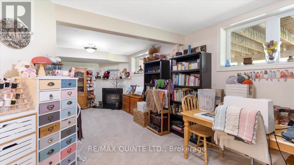 39 Deerfield Court, Prince Edward County, Ontario  K8N 4Z1 - Photo 41 - X12400492