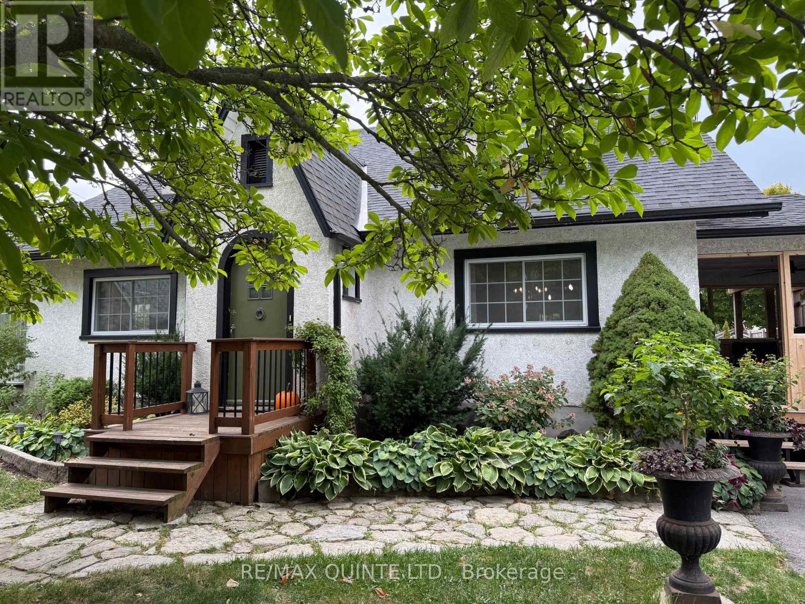 71 TRENT STREET N, Quinte West, Ontario