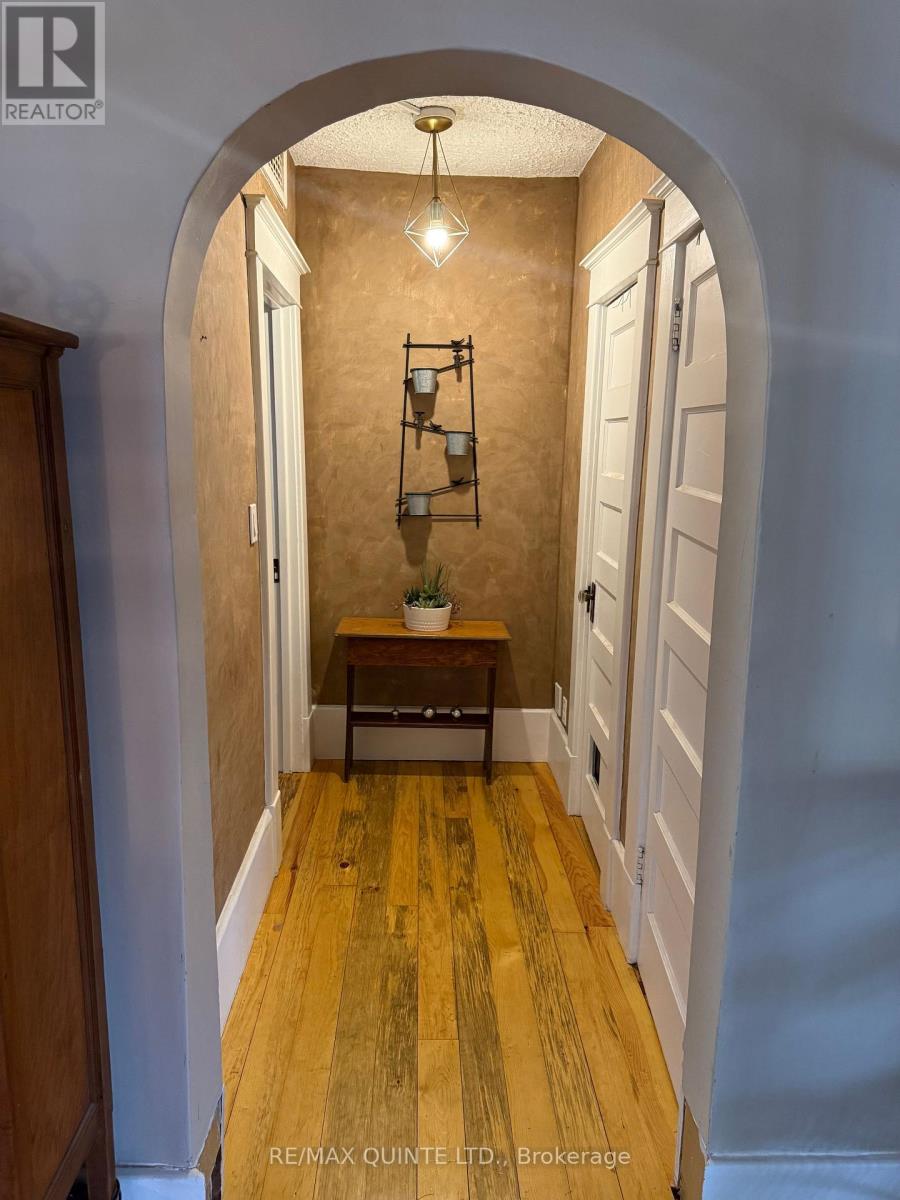 71 Trent Street N, Quinte West, Ontario  K0K 2C0 - Photo 18 - X12401146