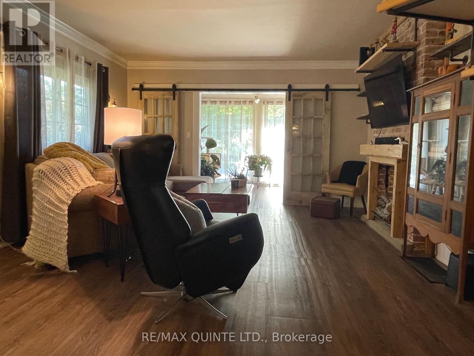 71 Trent Street N, Quinte West, Ontario  K0K 2C0 - Photo 19 - X12401146