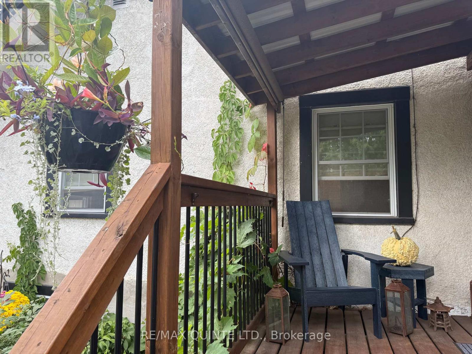 71 Trent Street N, Quinte West, Ontario  K0K 2C0 - Photo 2 - X12401146