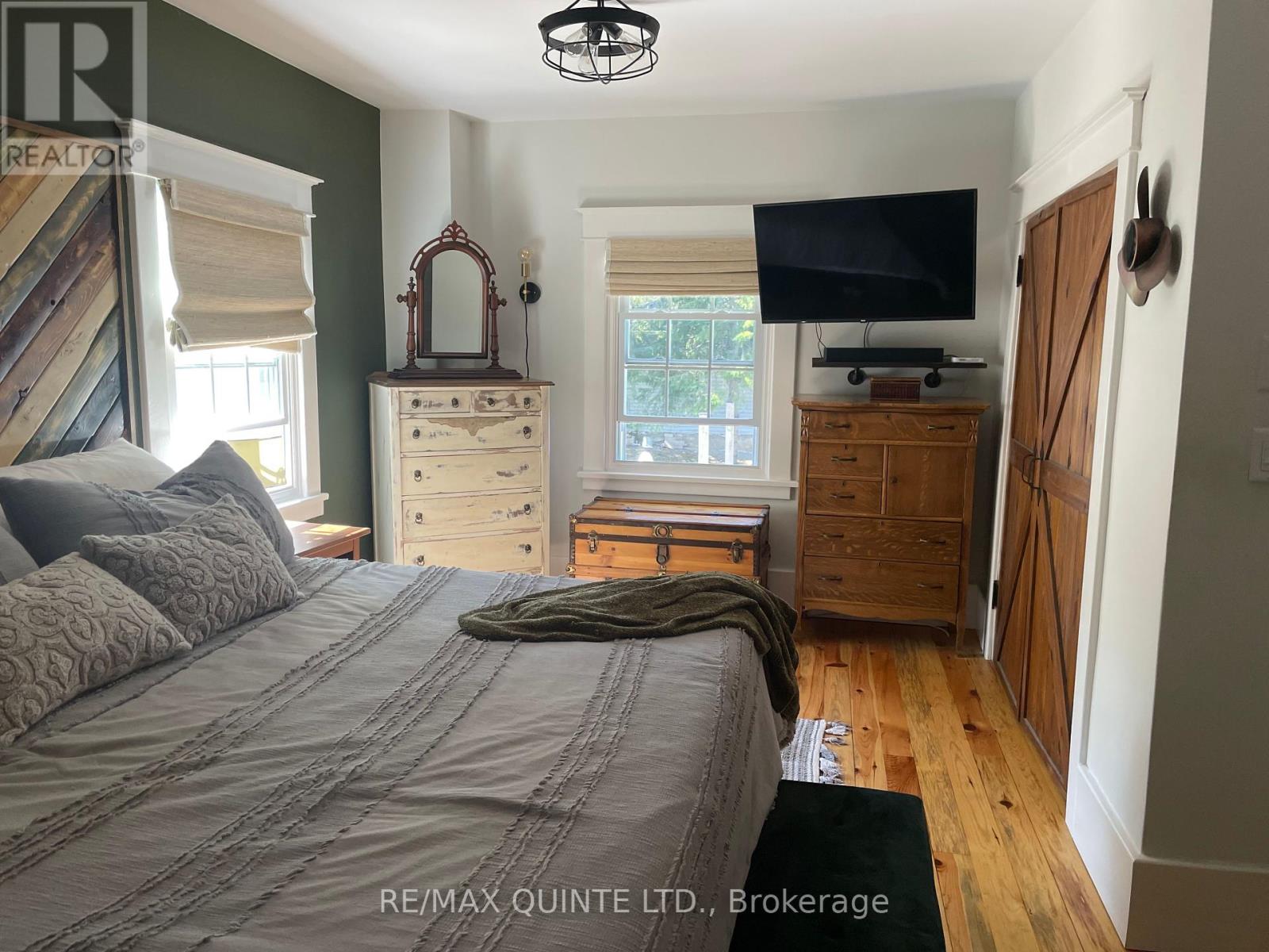 71 Trent Street N, Quinte West, Ontario  K0K 2C0 - Photo 25 - X12401146