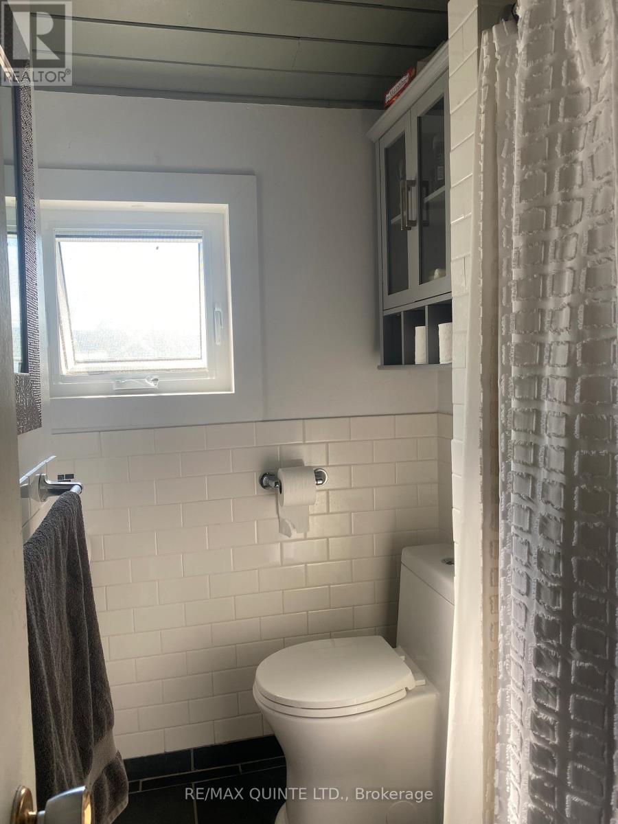 71 Trent Street N, Quinte West, Ontario  K0K 2C0 - Photo 41 - X12401146