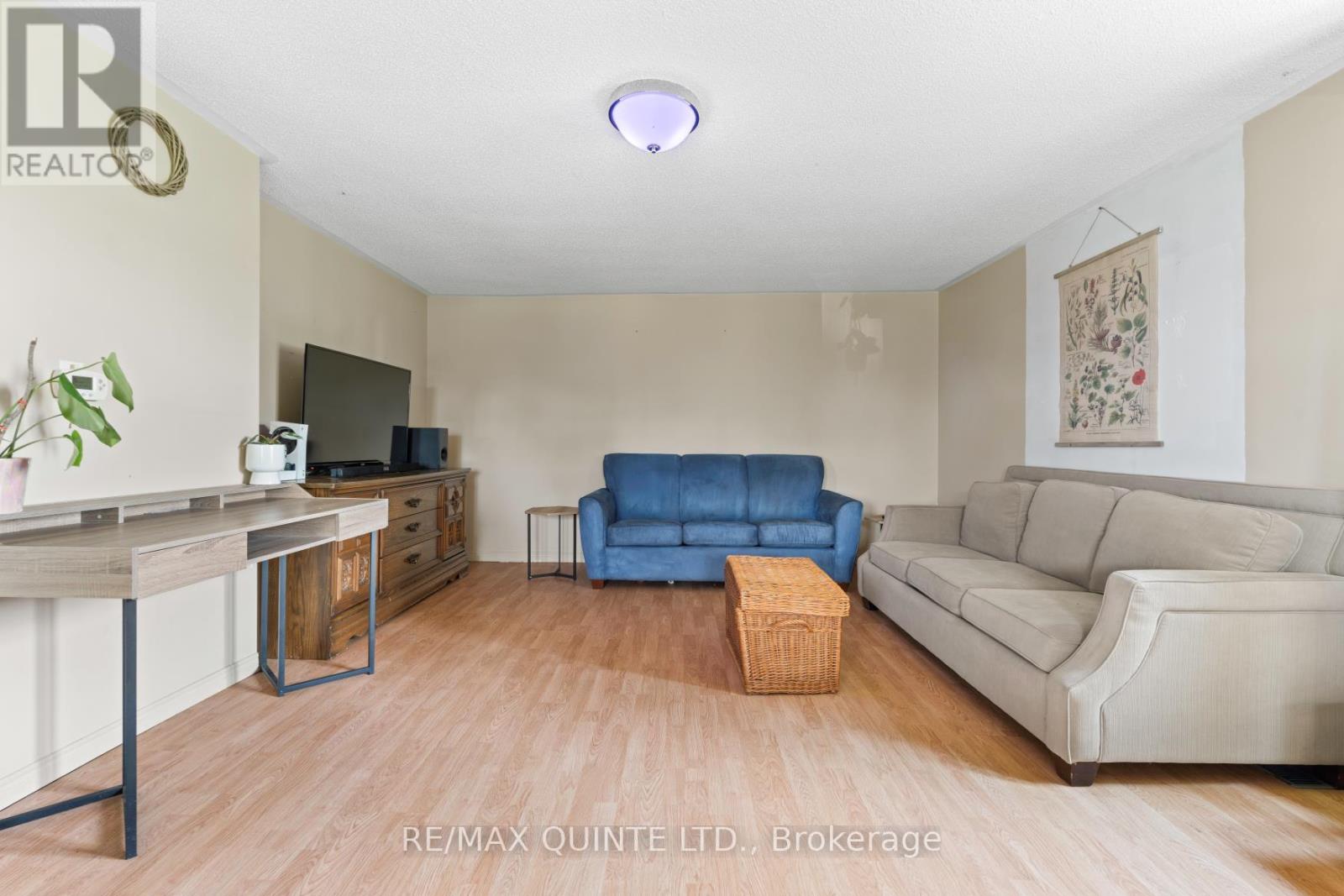 166 Pigden Road, Madoc, Ontario  K0K 2K0 - Photo 12 - X12401827