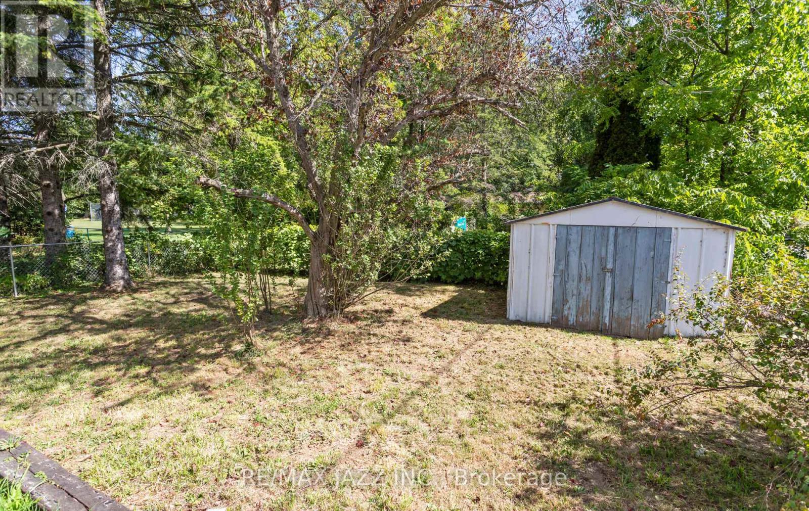 34 Fawcette Avenue E, Prince Edward County, Ontario  K0K 2T0 - Photo 19 - X12402139