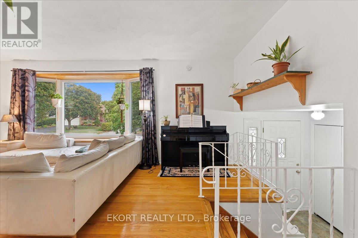 278 Haig Road, Belleville, Ontario  K8N 4R2 - Photo 11 - X12403339
