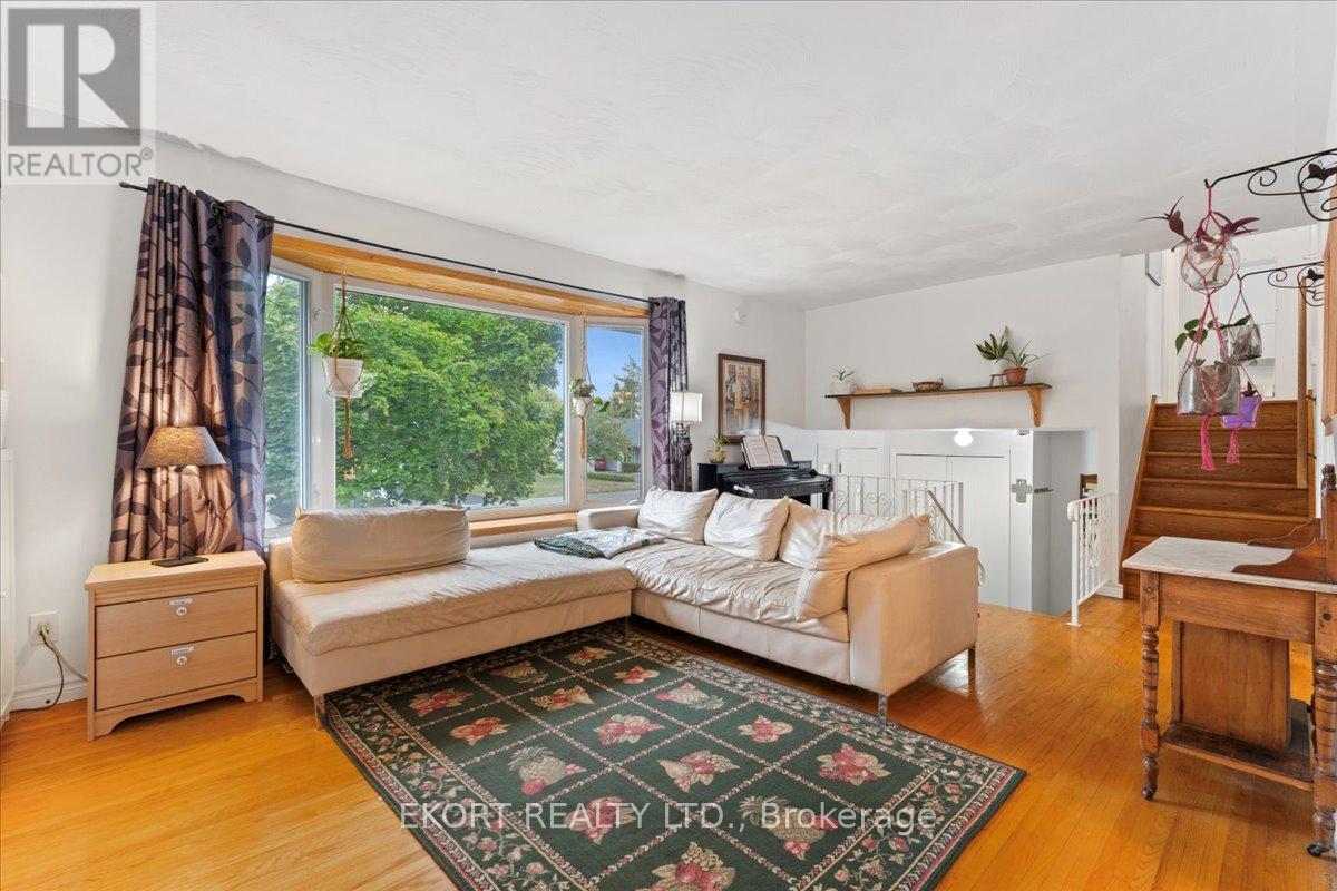 278 Haig Road, Belleville, Ontario  K8N 4R2 - Photo 13 - X12403339