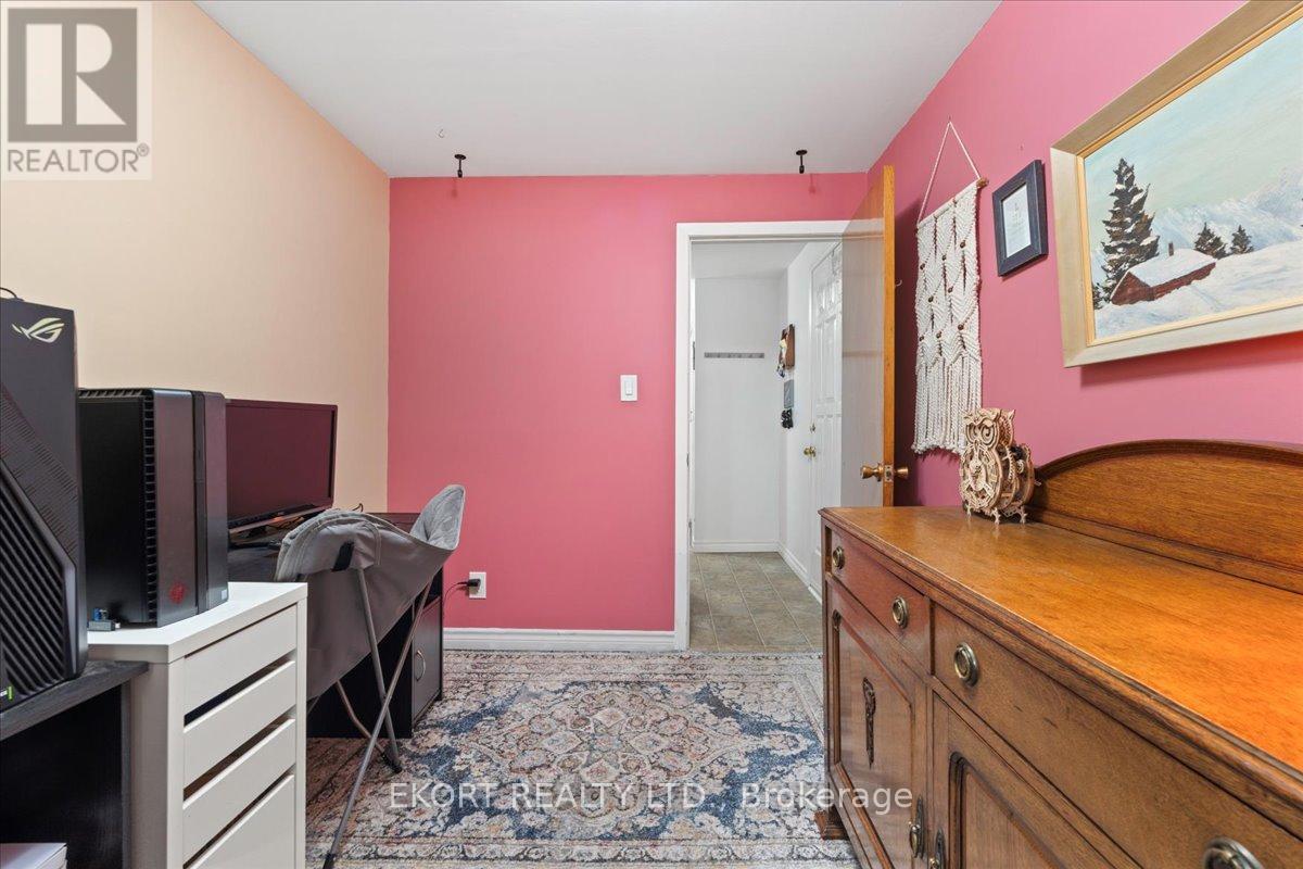 278 Haig Road, Belleville, Ontario  K8N 4R2 - Photo 9 - X12403339