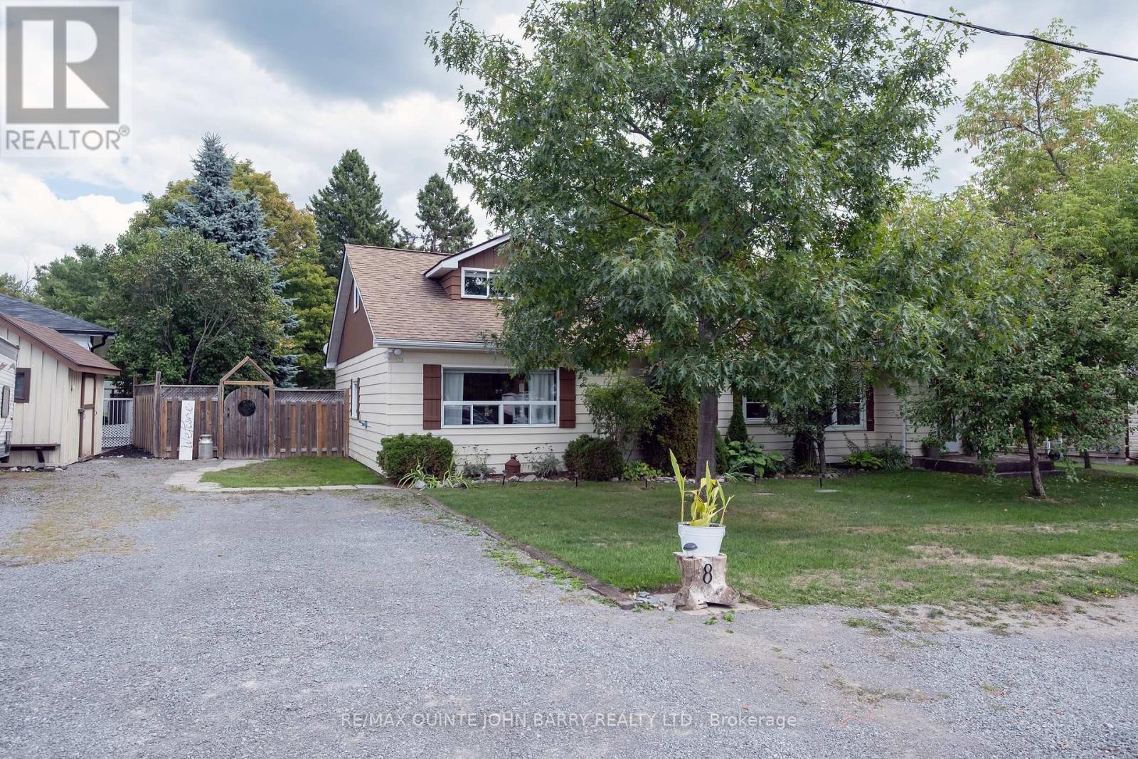 8 NORTH MALONEY STREET, Marmora and Lake, Ontario