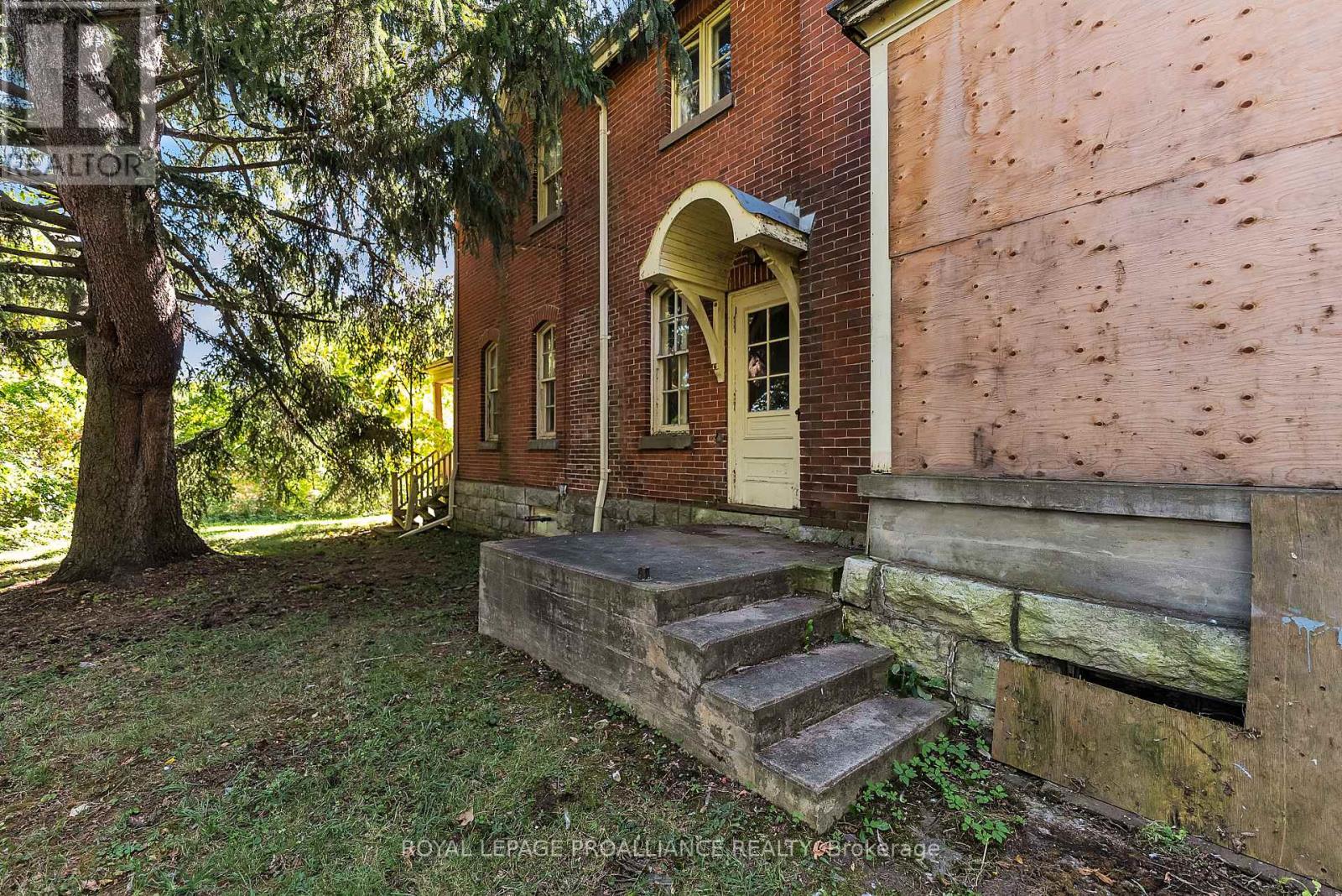 187 Durham Street, Centre Hastings, Ontario  K0K 2K0 - Photo 13 - X12404683
