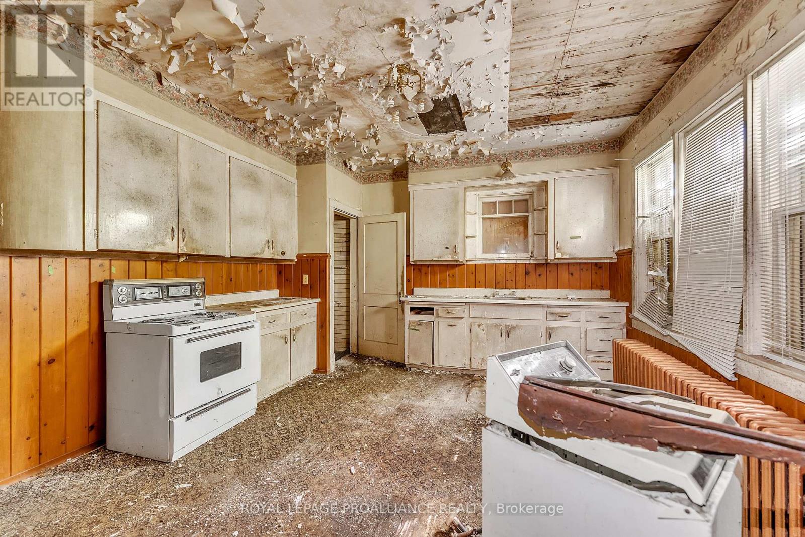 187 Durham Street, Centre Hastings, Ontario  K0K 2K0 - Photo 19 - X12404683