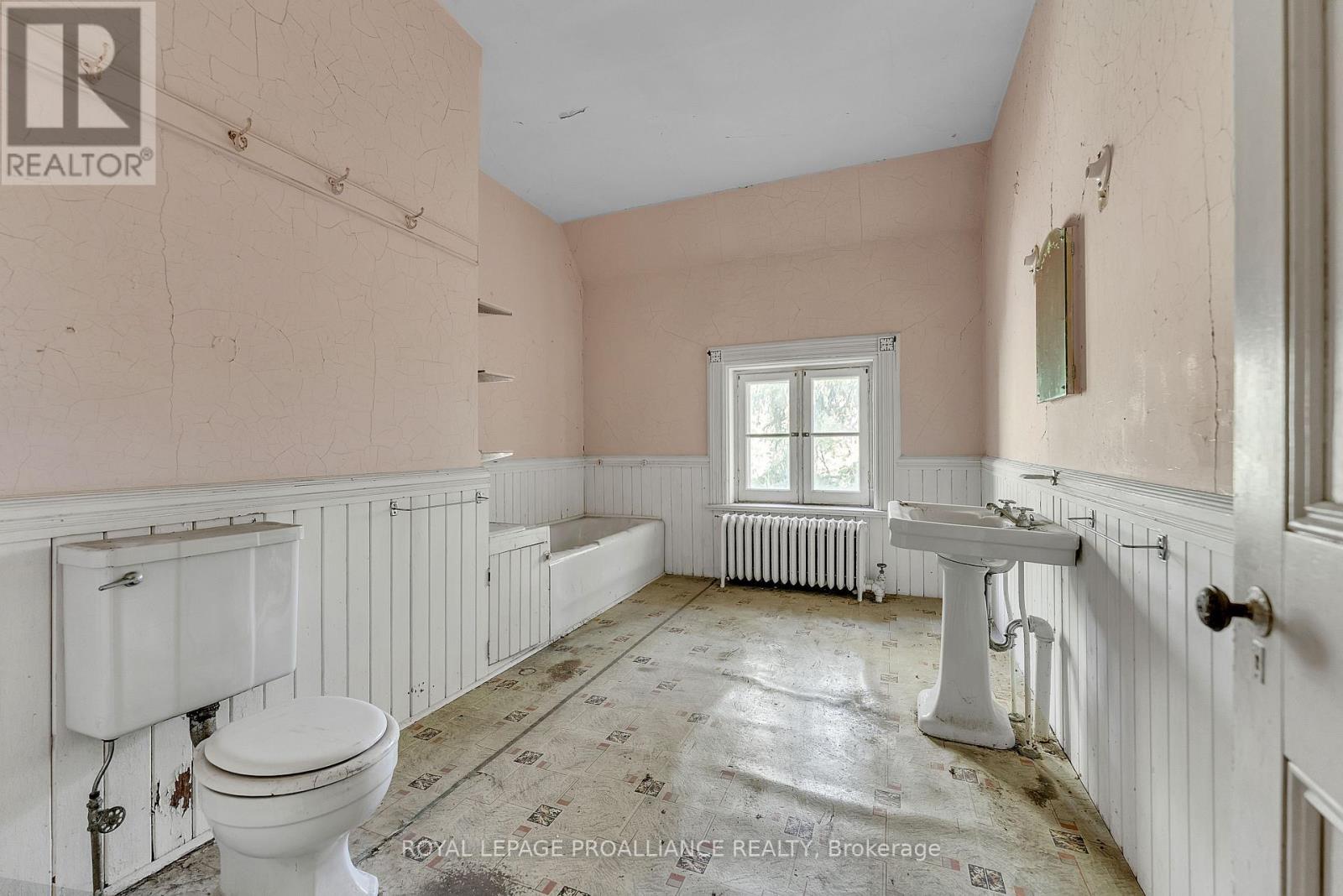187 Durham Street, Centre Hastings, Ontario  K0K 2K0 - Photo 43 - X12404683