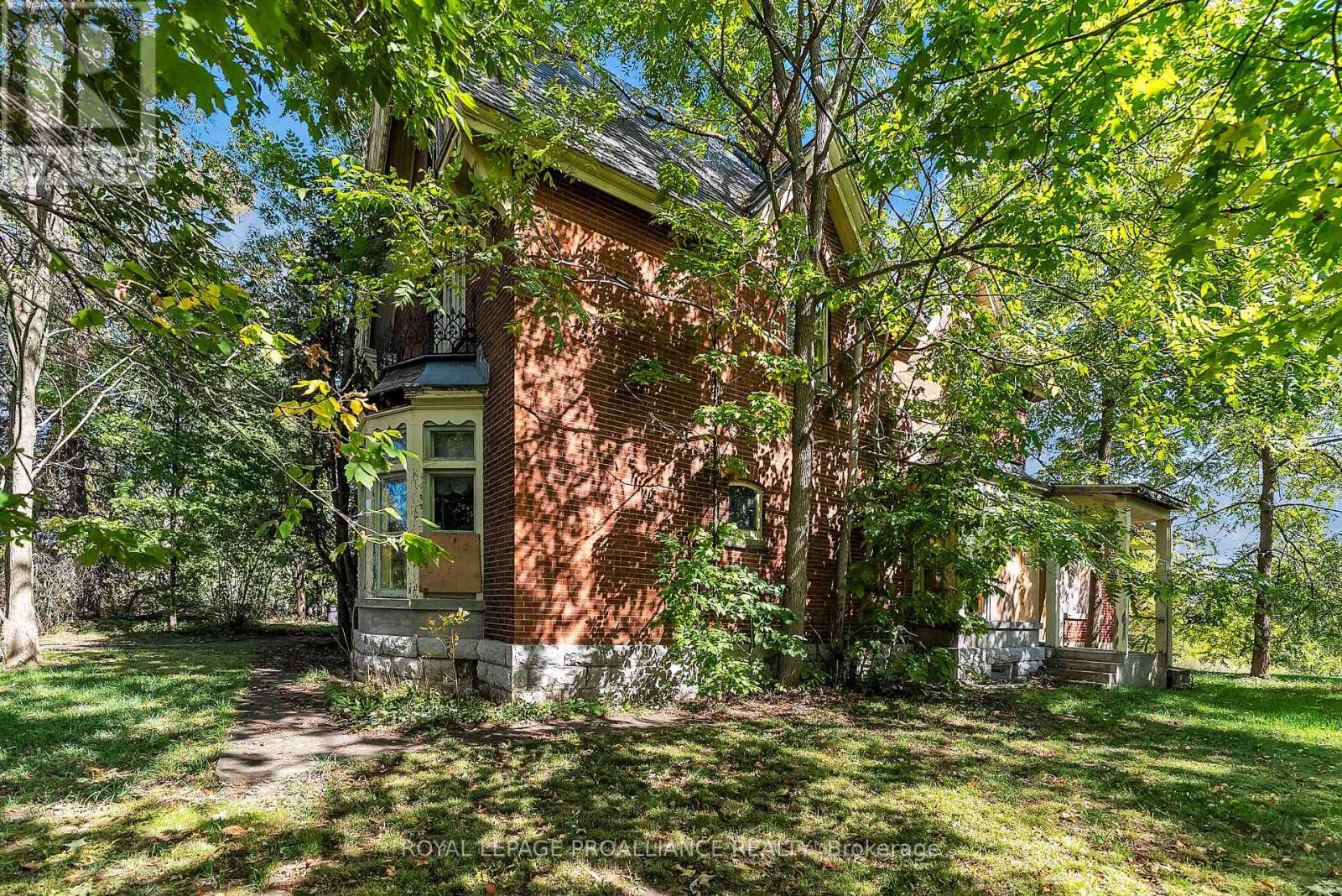 187 Durham Street, Centre Hastings, Ontario  K0K 2K0 - Photo 9 - X12404683
