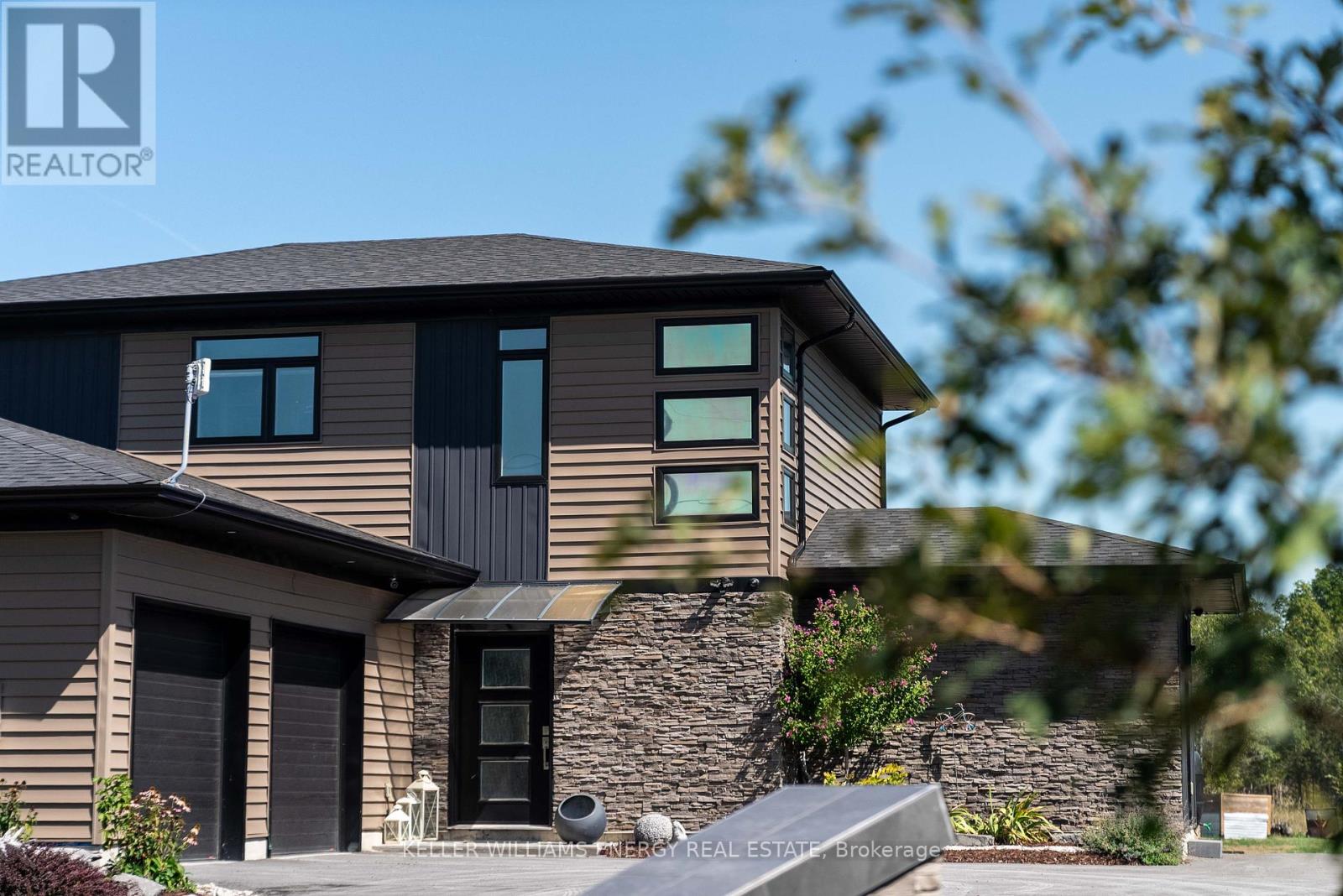 108 FOSTER ROAD, Prince Edward County, Ontario