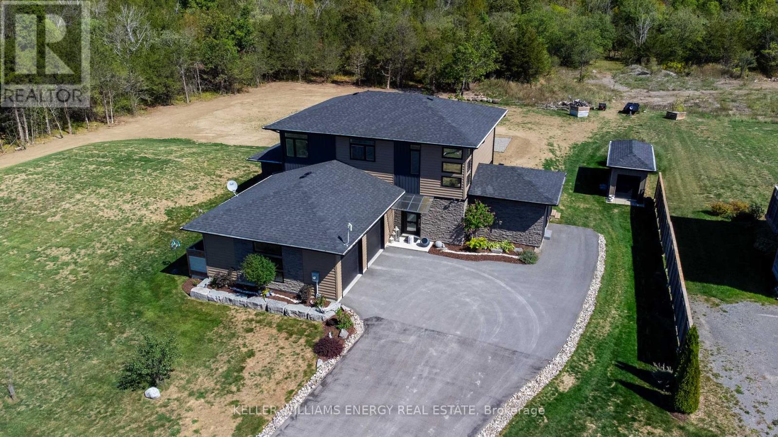 108 Foster Road, Prince Edward County, Ontario  K0K 1W0 - Photo 6 - X12405811