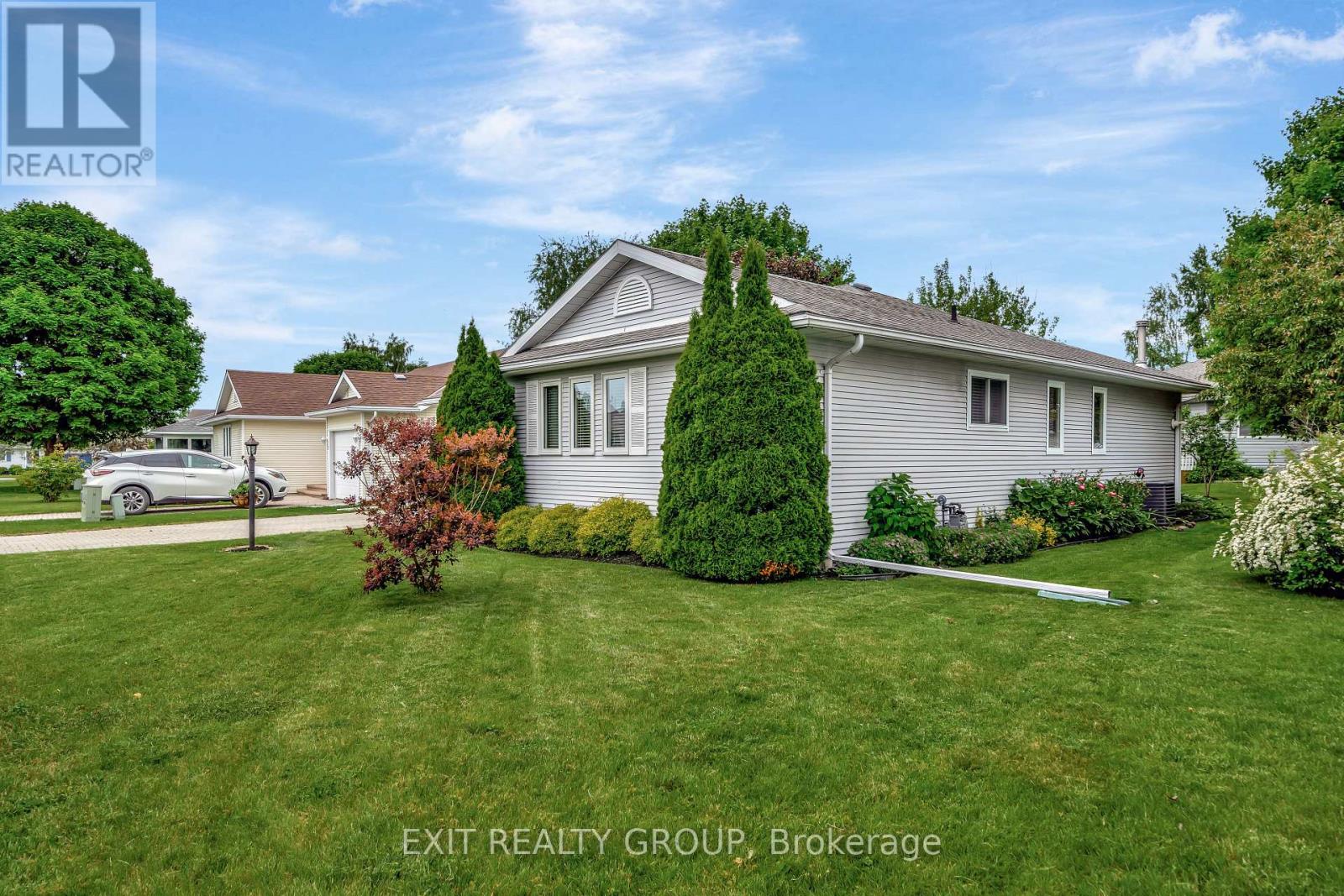 5 Cretney Drive, Prince Edward County, Ontario  K0K 3L0 - Photo 3 - X12407179