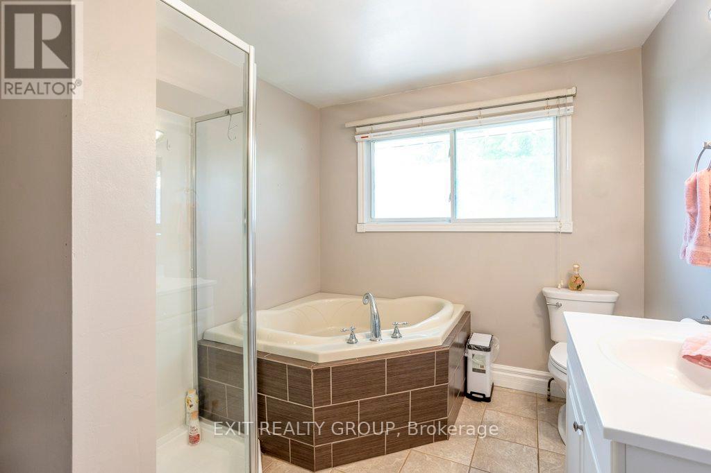 12 Nelson Street, Quinte West, Ontario  K0K 1E0 - Photo 23 - X12407248